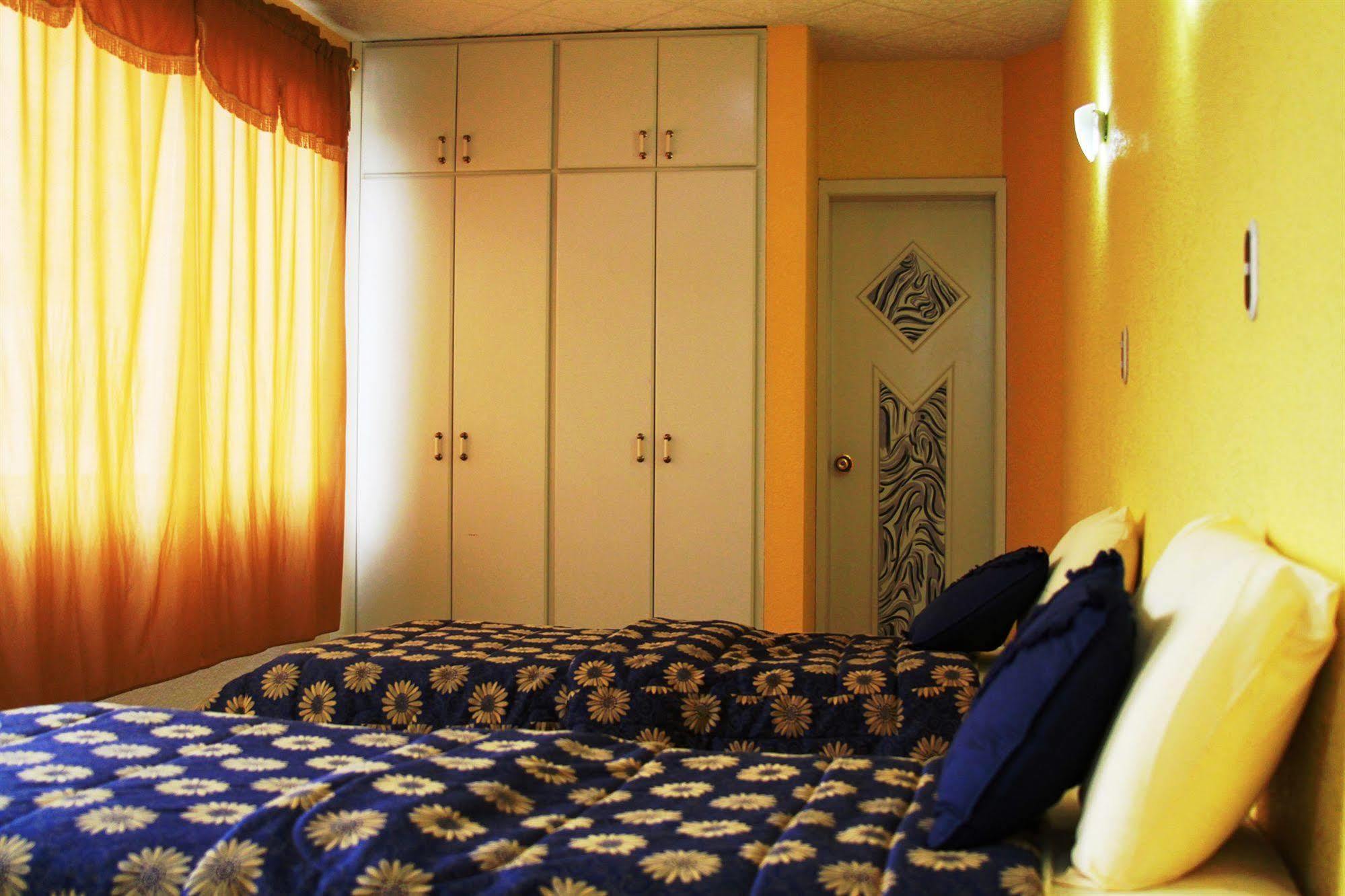 Chezelena Suites & Apartments Puembo Zewnętrze zdjęcie